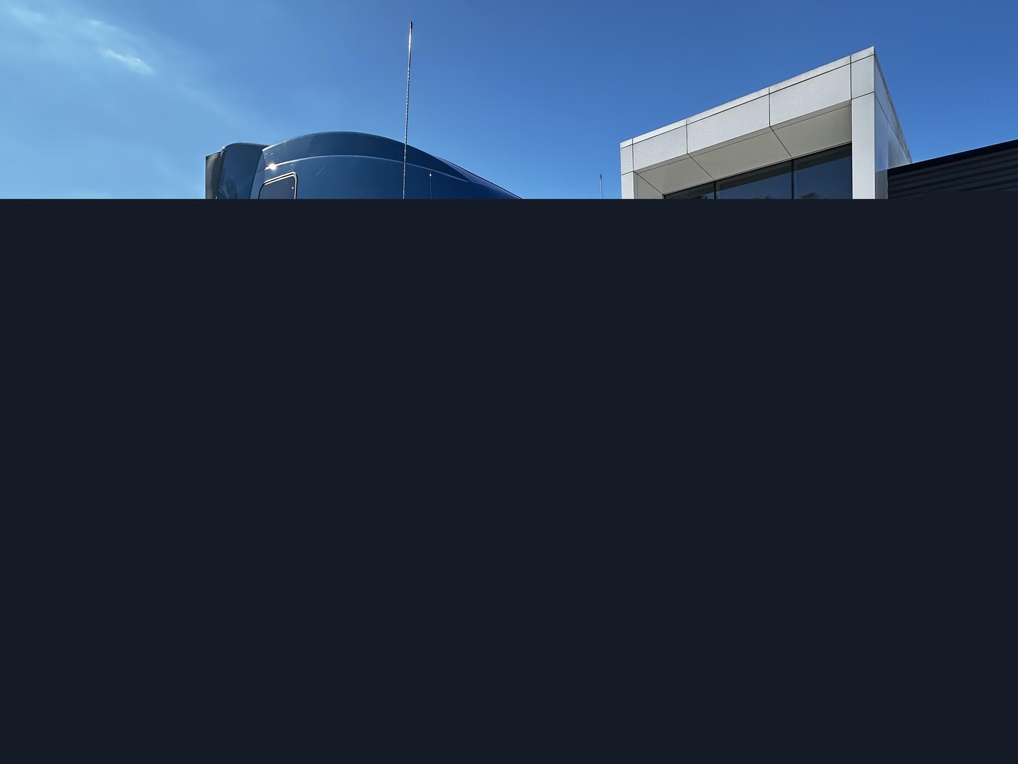 2022 VOLVO VNL64T860 - image 1 of 6