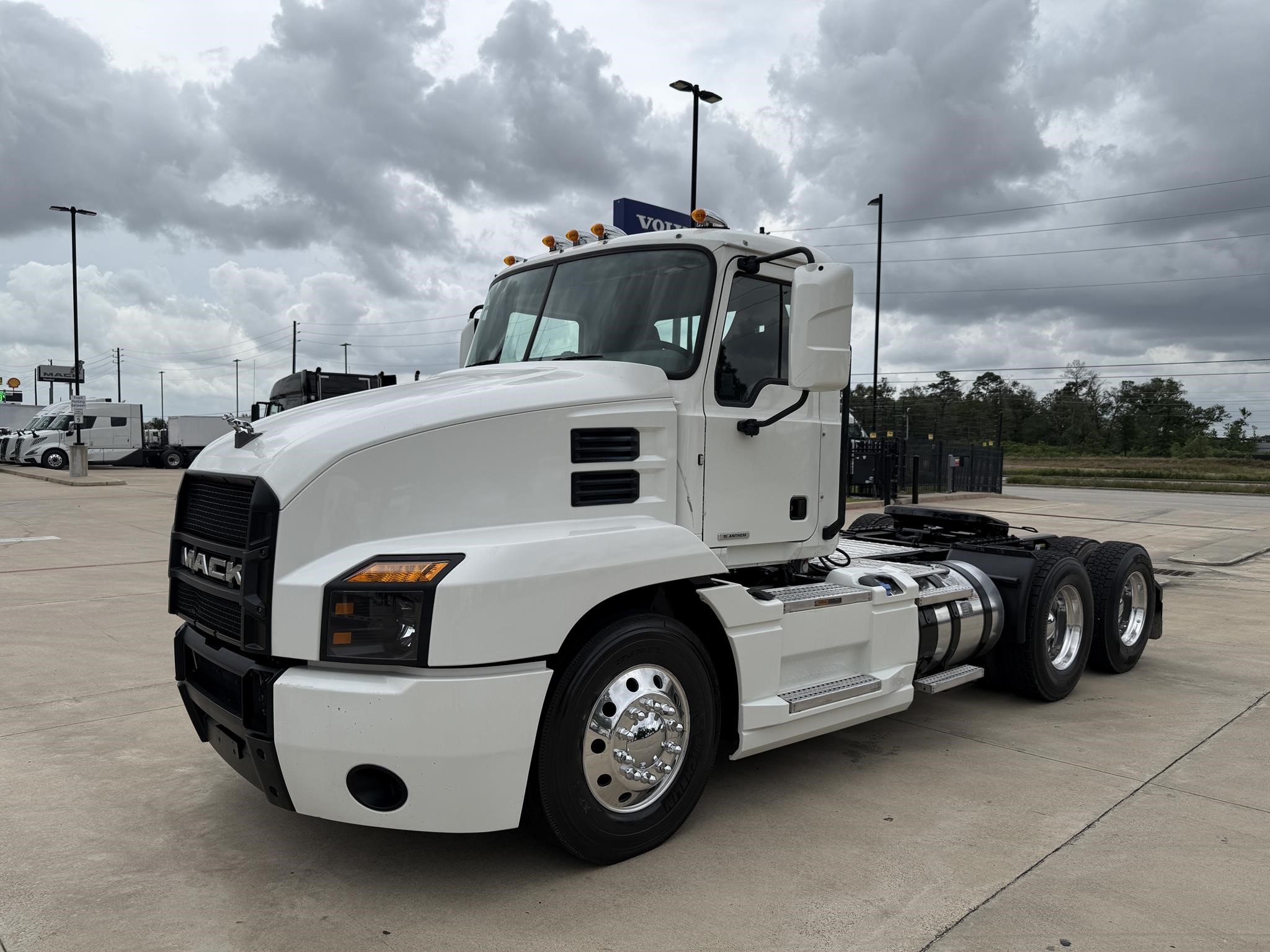 2019 MACK ANTHEM 64T - image 1 of 6